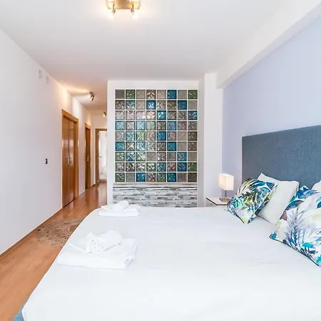 Three Bedroom Alvor By Algarve Golden Properties Lejlighed